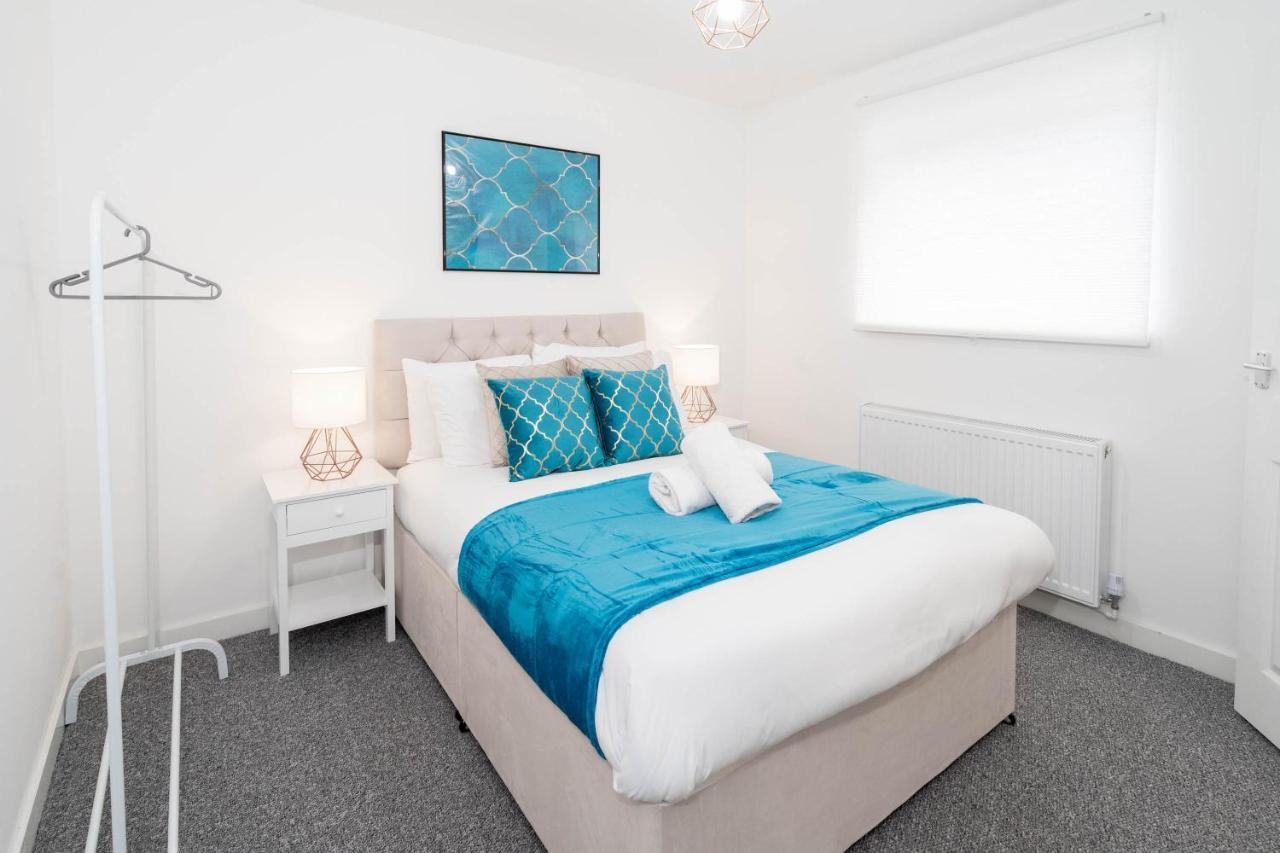Two Bedroom Apartment - En Suites - Smart Tv'S - Wifi - Netflix - Bearwood Бірмінгем Екстер'єр фото