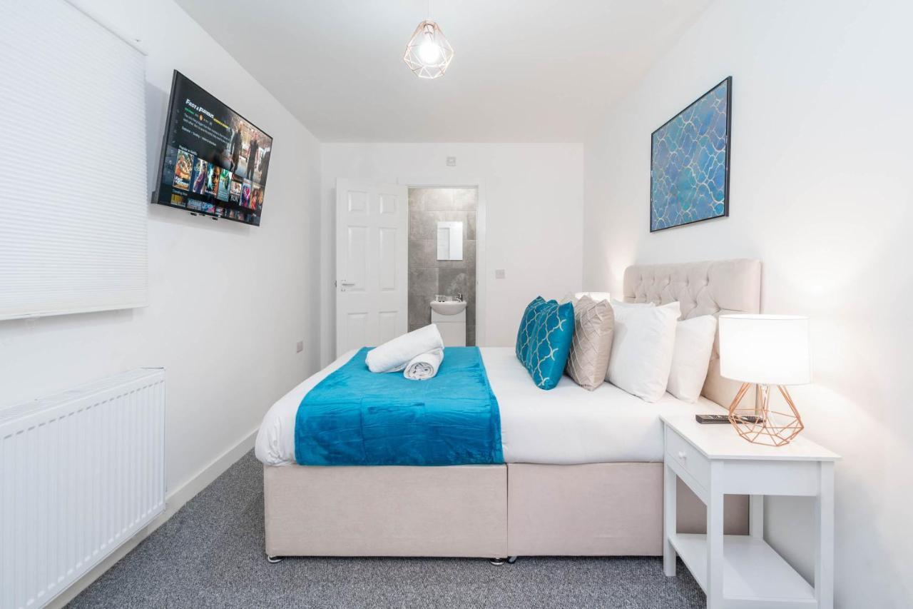 Two Bedroom Apartment - En Suites - Smart Tv'S - Wifi - Netflix - Bearwood Бірмінгем Екстер'єр фото